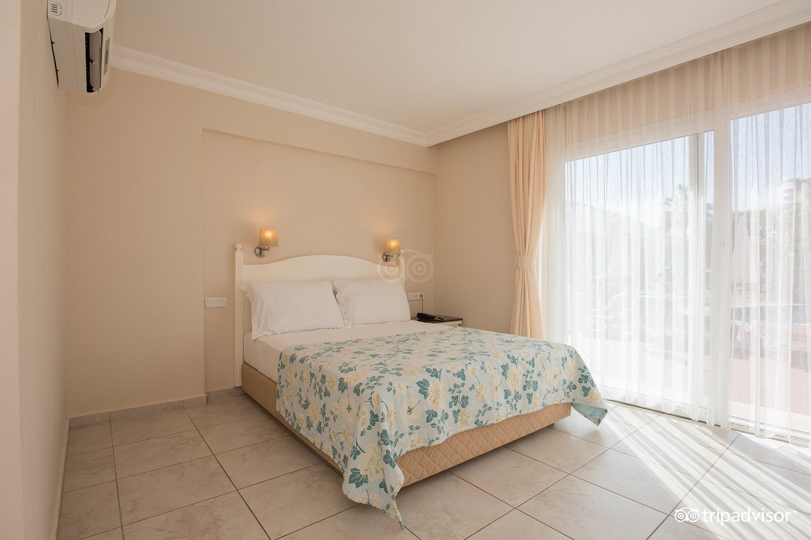 Blue Lagoon Hotel photo 18