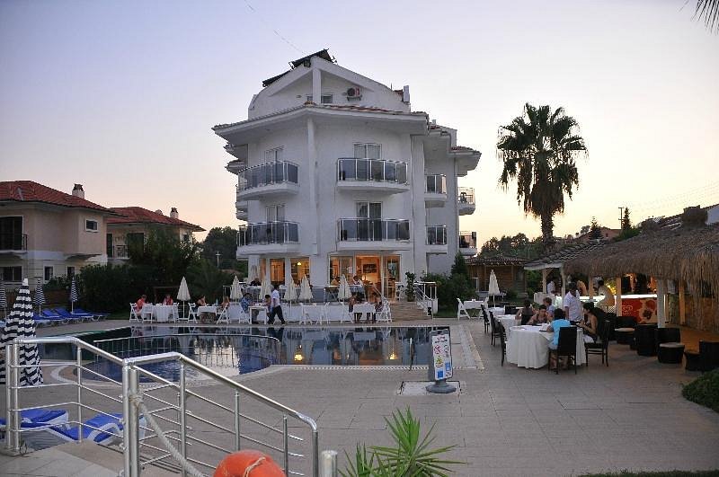 Nevada Hotel & Spa photo 2