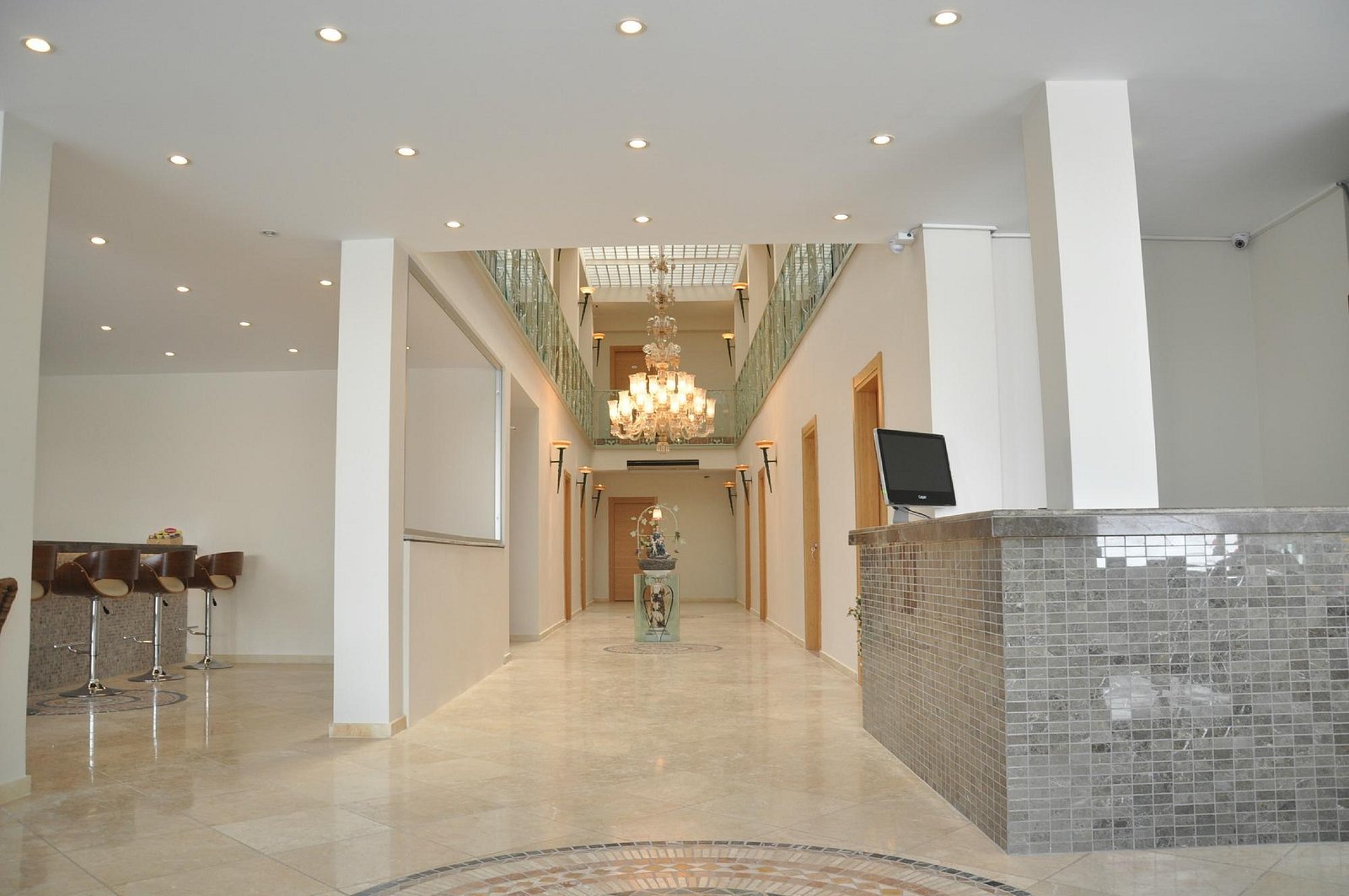 The Hotel 48 photo 2