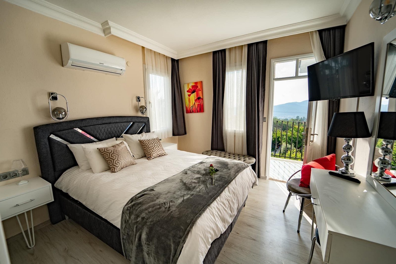 Carrington Suites photo 10