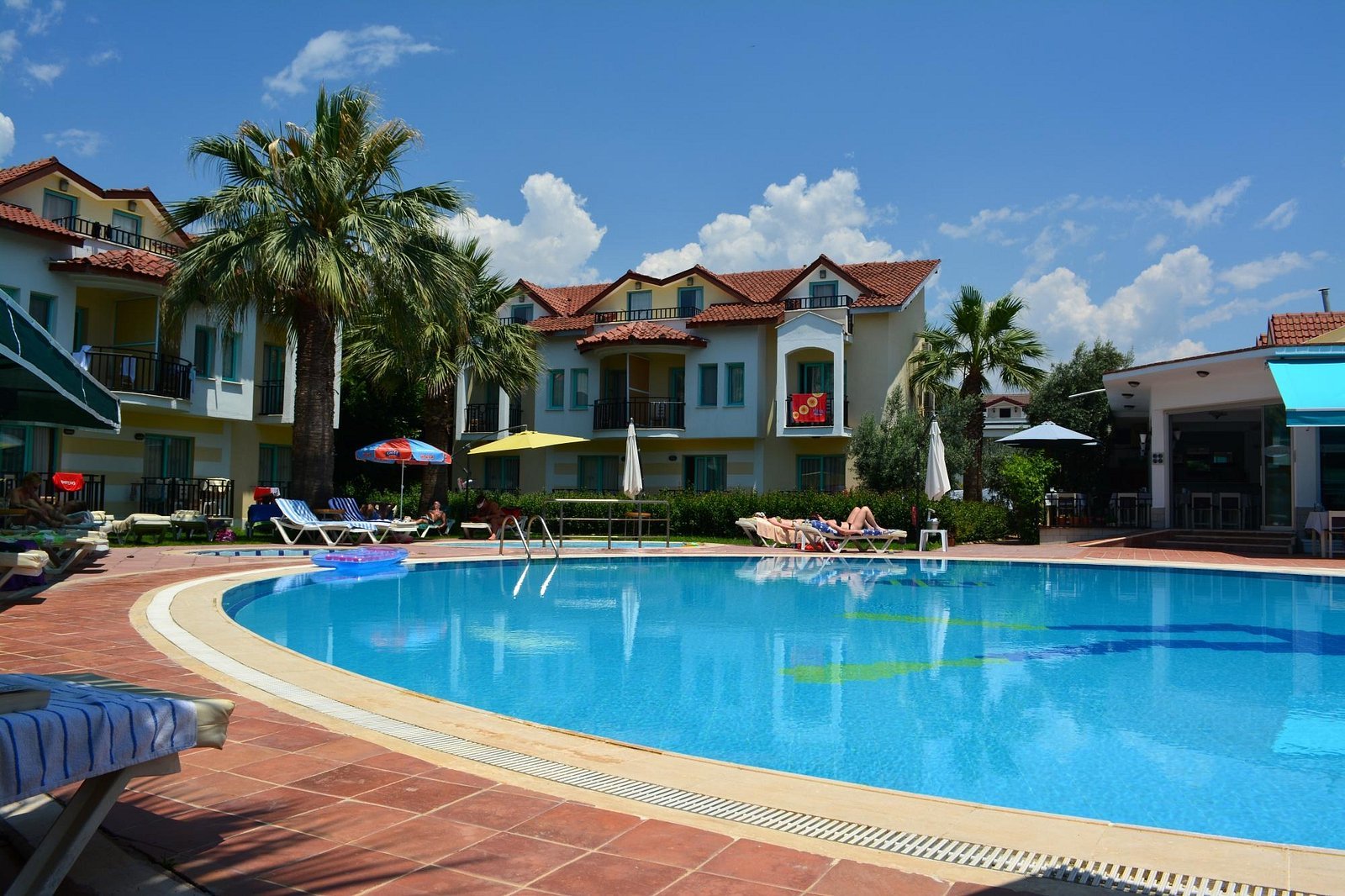 Rebin Beach Hotel photo 12