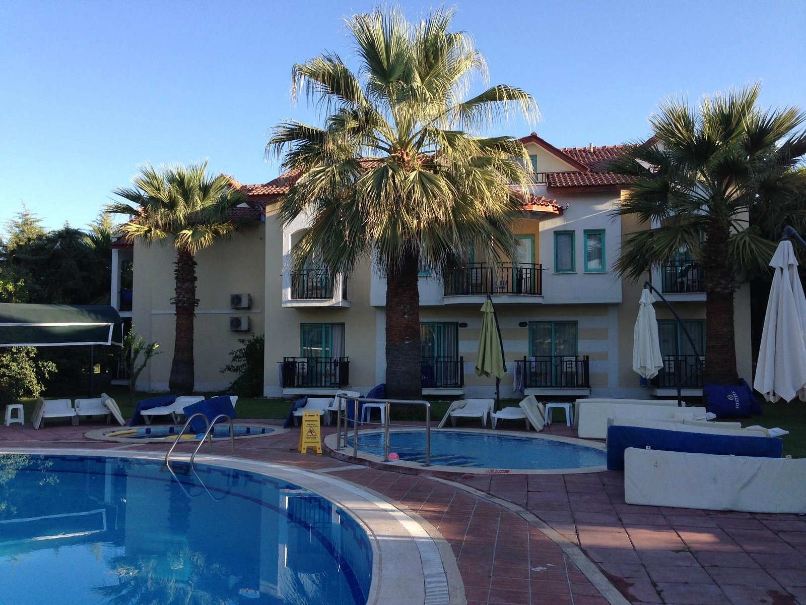 Rebin Beach Hotel photo 13