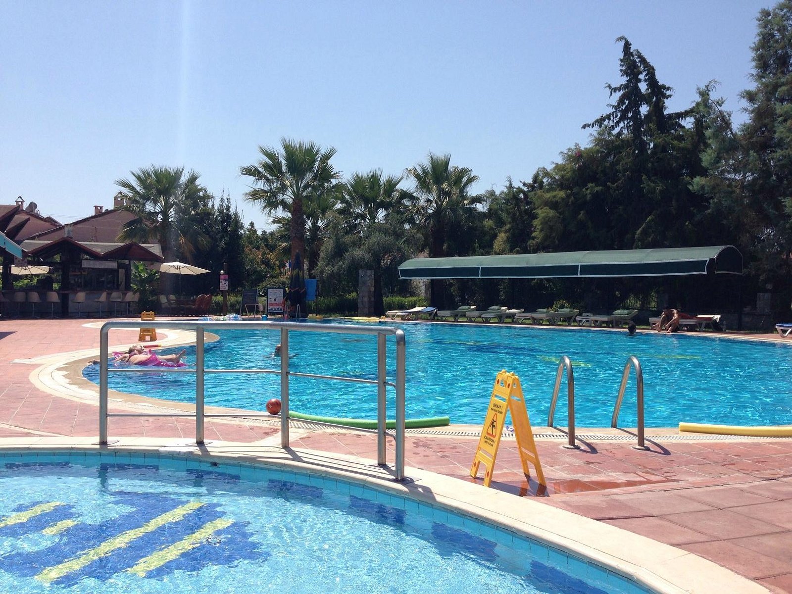 Rebin Beach Hotel photo 18