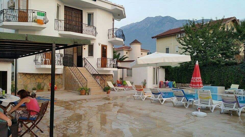 Paddys Apartments photo 2