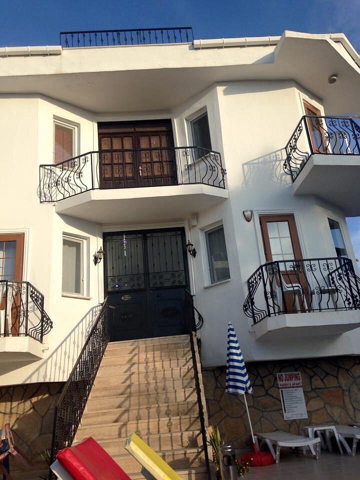 Paddys Apartments photo 3