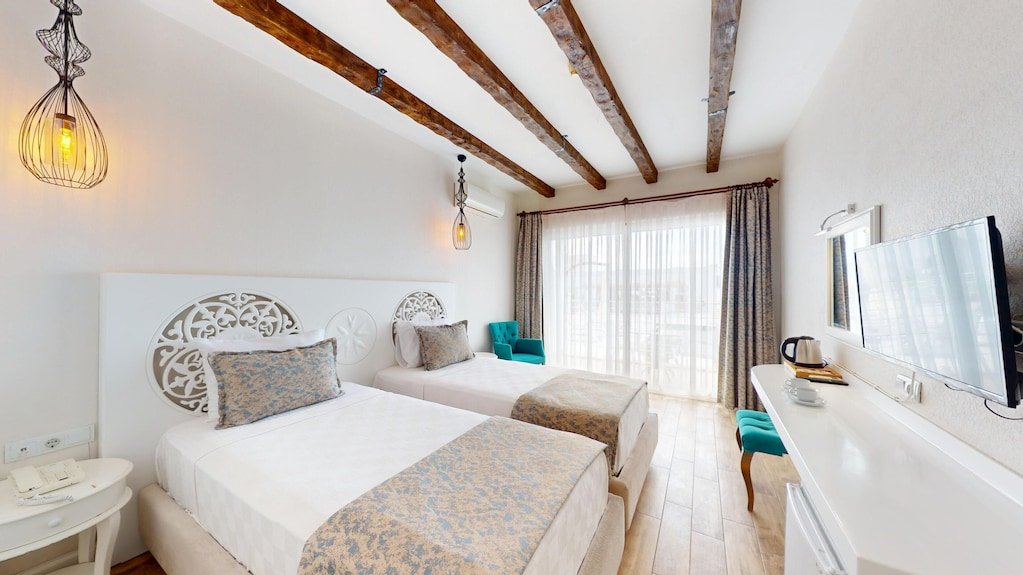 Mare Suites photo 6