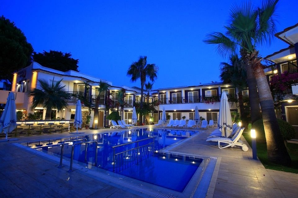 Catamaran Hotel photo 3