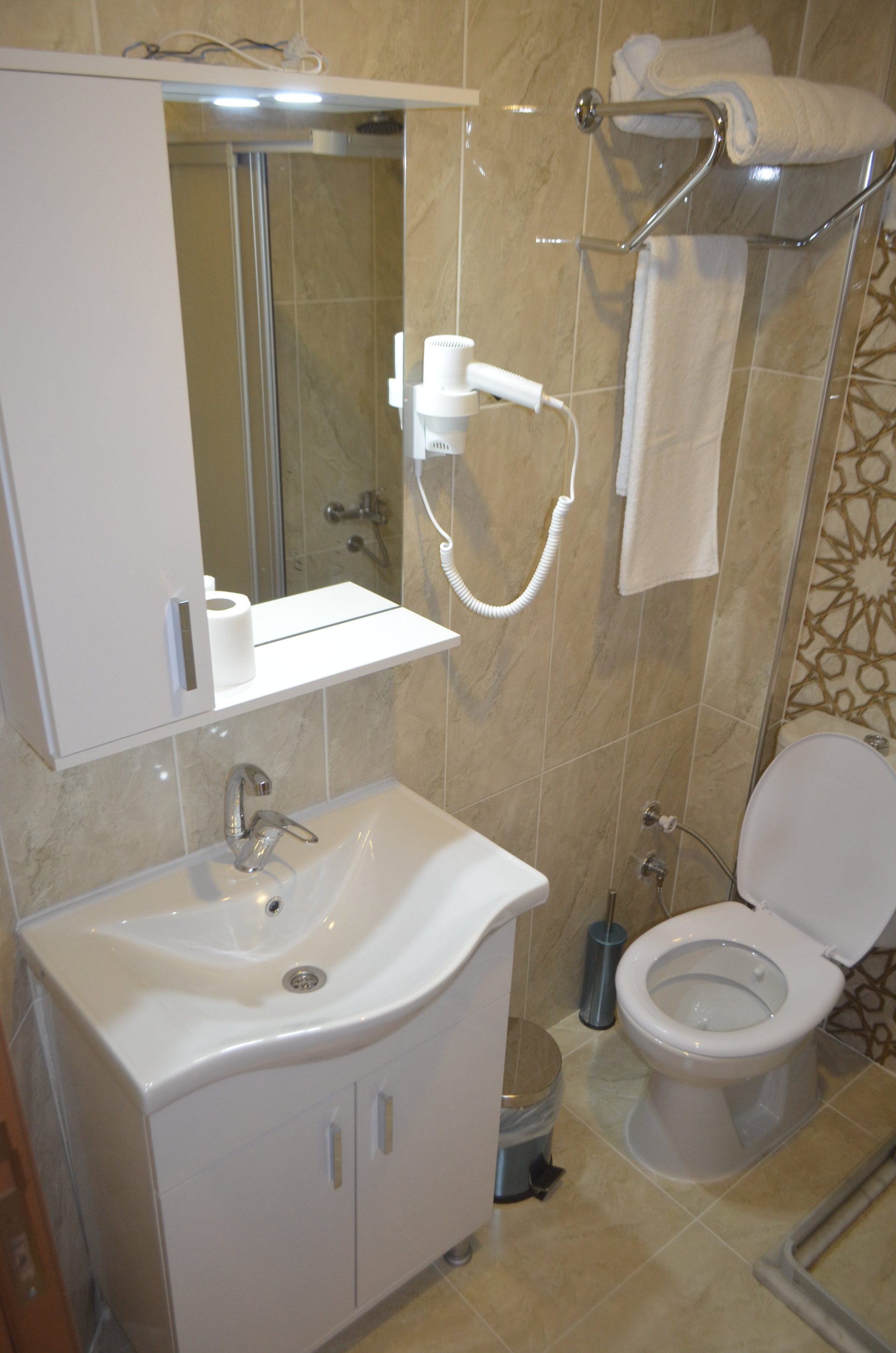Guven Hotel photo 9