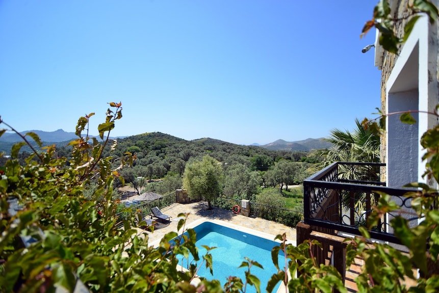Leila Villa photo 2