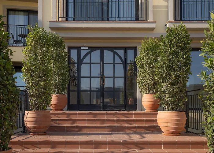 Olive Hotel photo 2