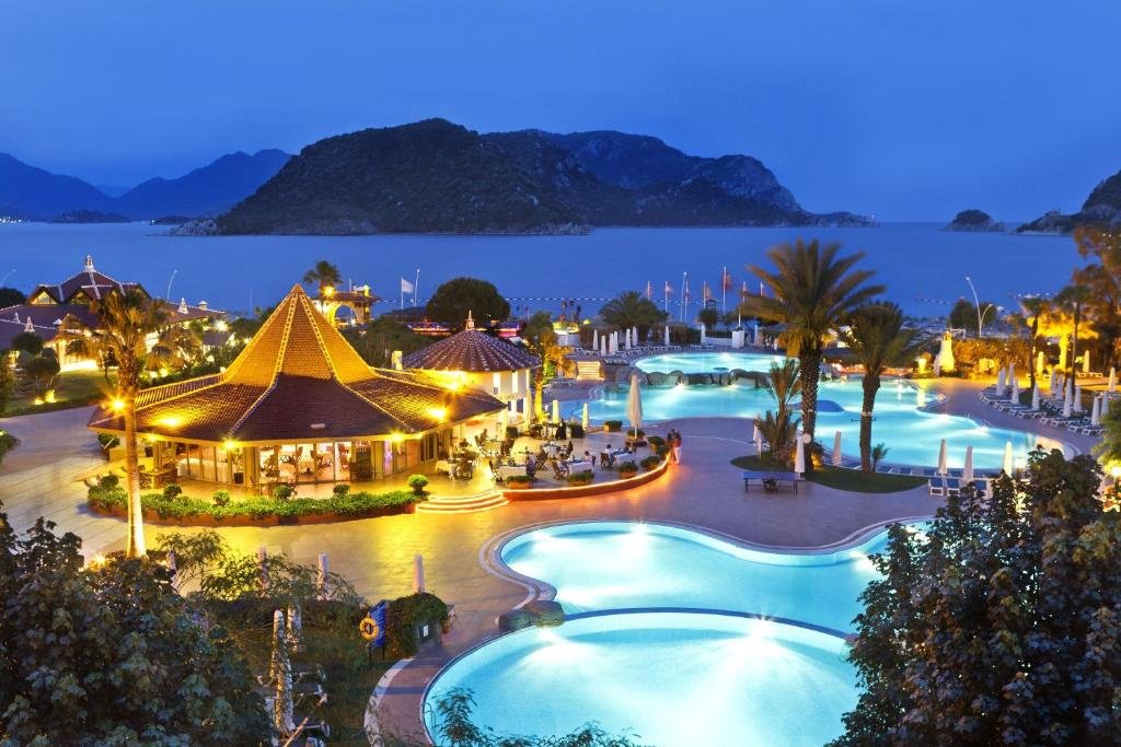 Marti Resort photo 2