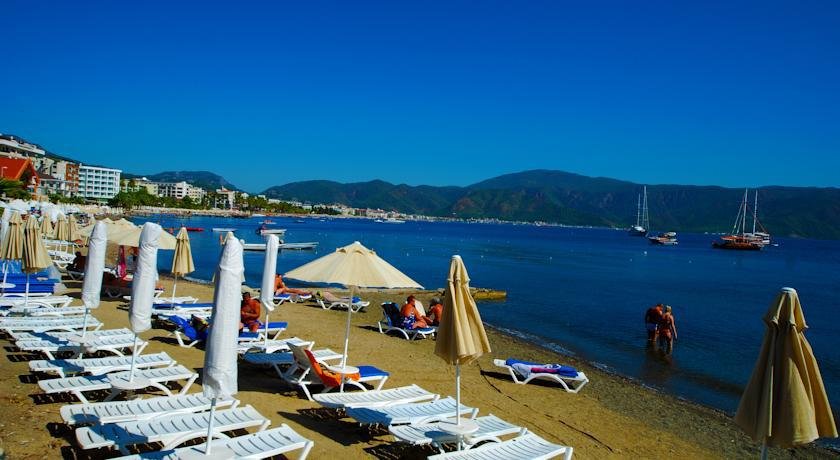 Luna Beach Deluxe photo 3