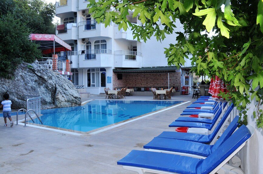 Dilhan photo 4
