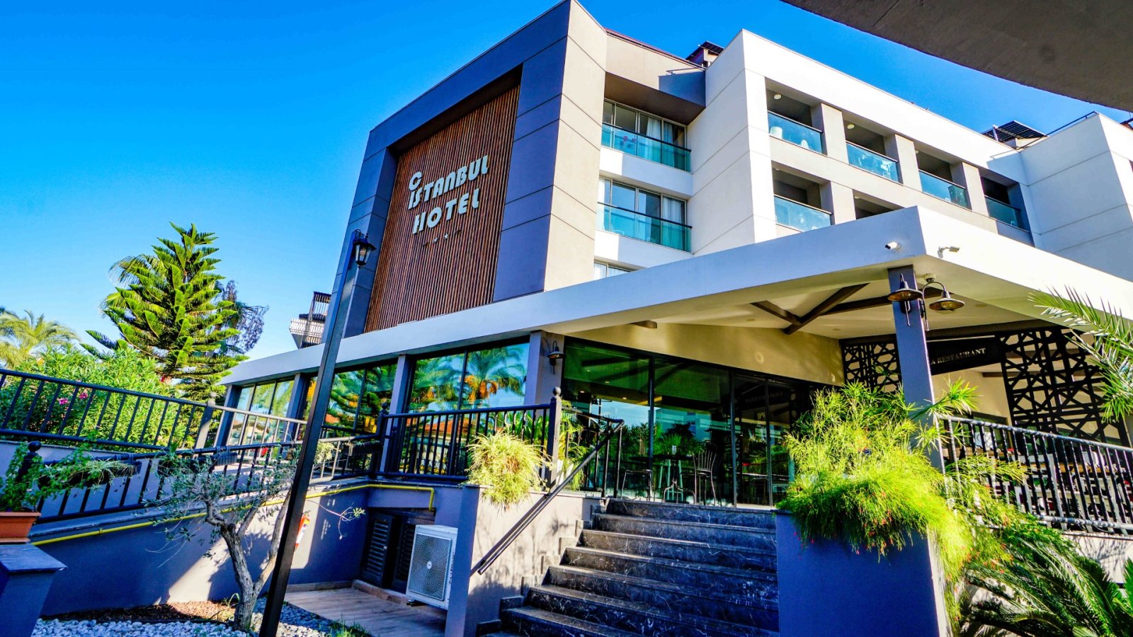 Istanbul Beach Hotel — Antalya, 4-star hotel