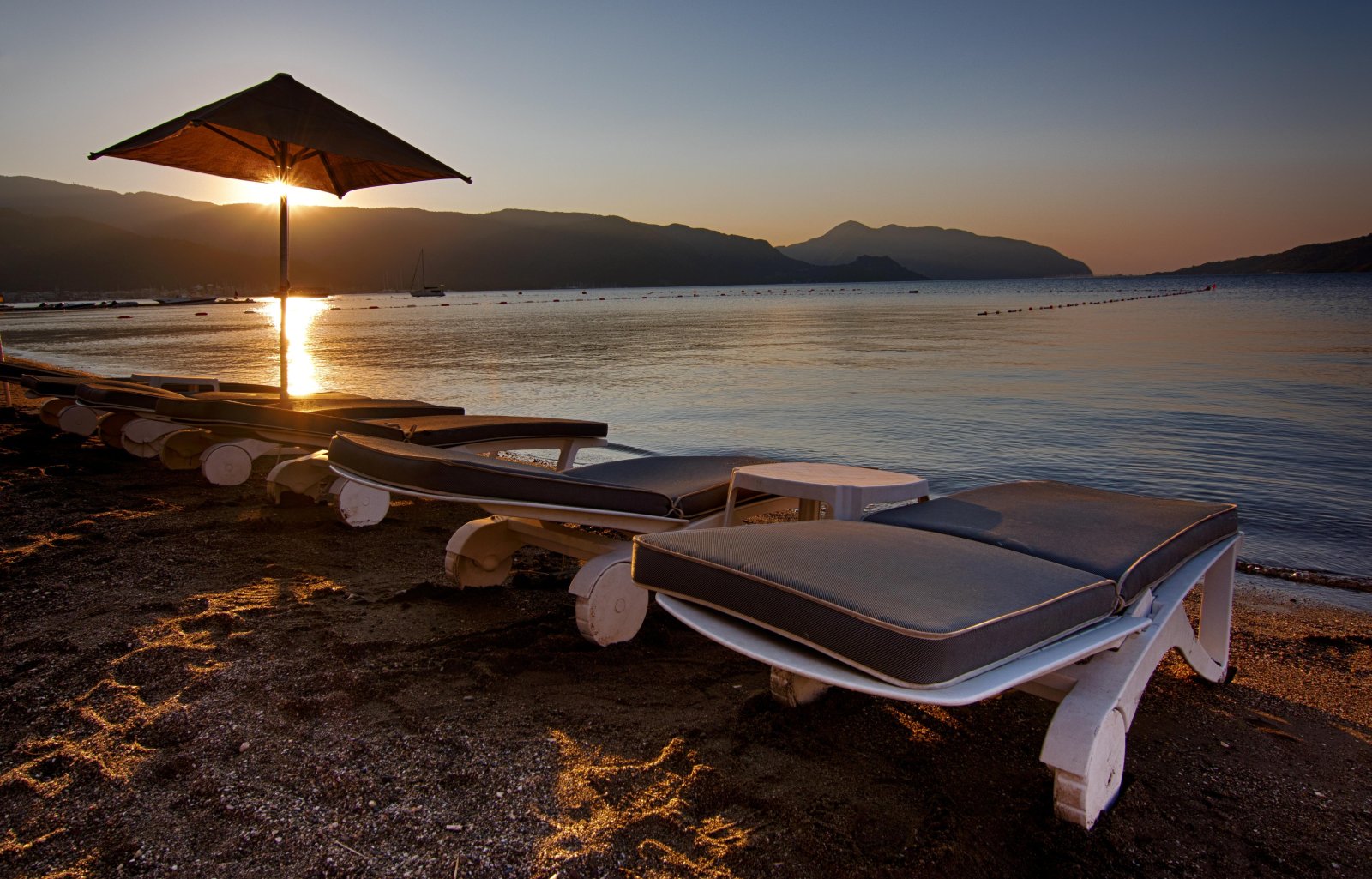 Romance Beach Hotel photo 5