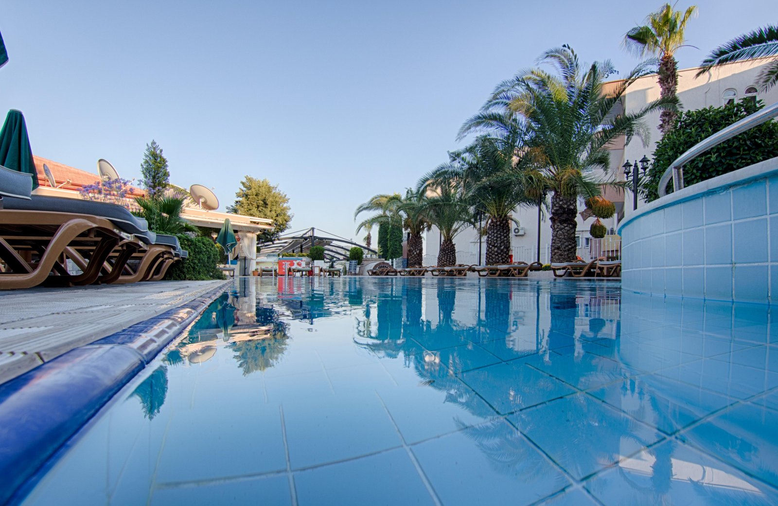 Romance Beach Hotel photo 9