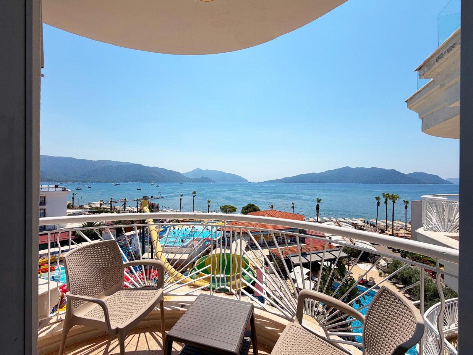 Romance Beach Hotel photo 21