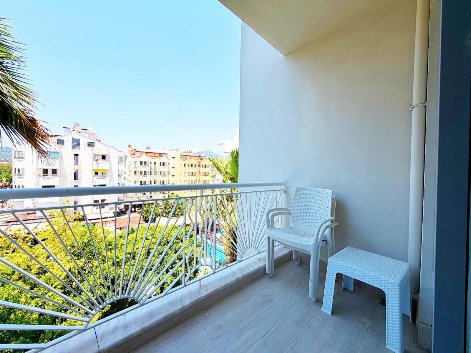 Romance Beach Hotel photo 22