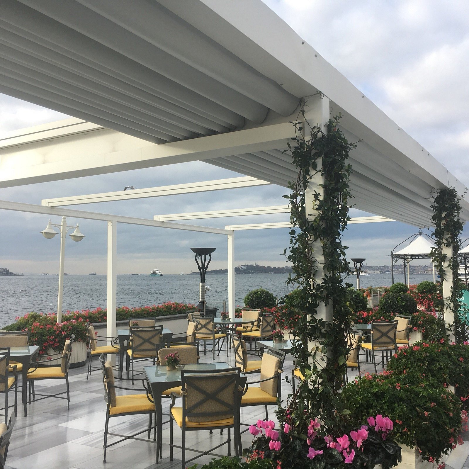 Four Seasons Hotel Istanbul at the Bosphorus photo 14