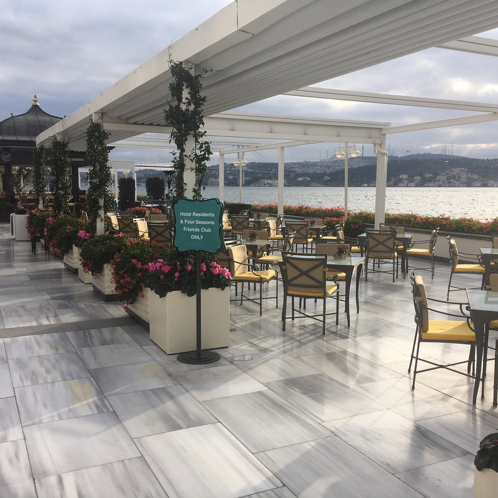 Four Seasons Hotel Istanbul at the Bosphorus photo 32