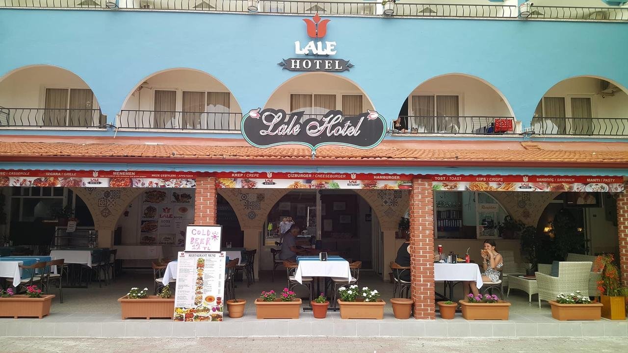 Lale hotel photo 2
