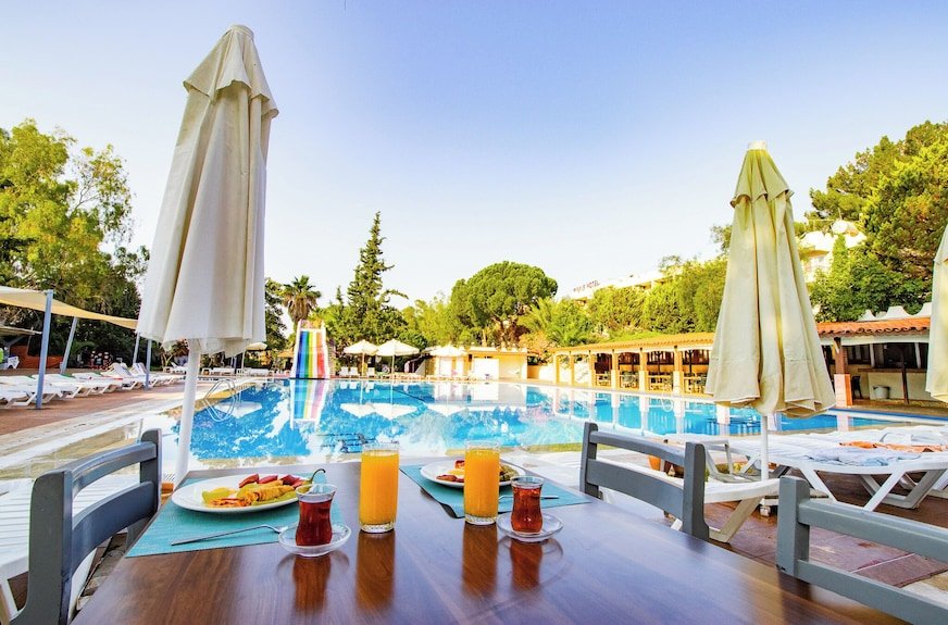 Pigale Beach Resort photo 5
