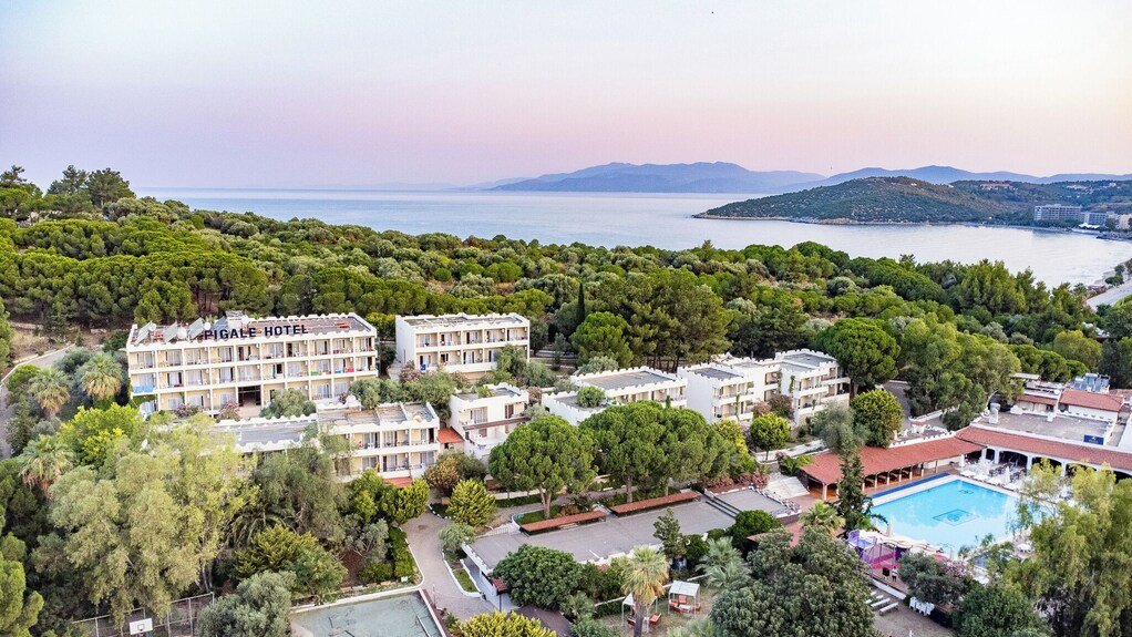Pigale Beach Resort photo 2