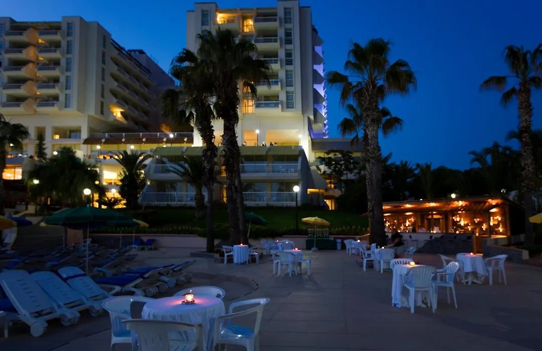 Fantasia Hotel Deluxe Kusadasi photo 16