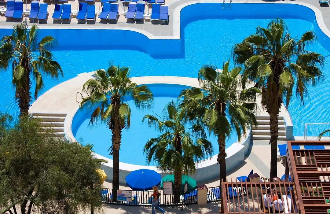 Fantasia Hotel Deluxe Kusadasi photo 18