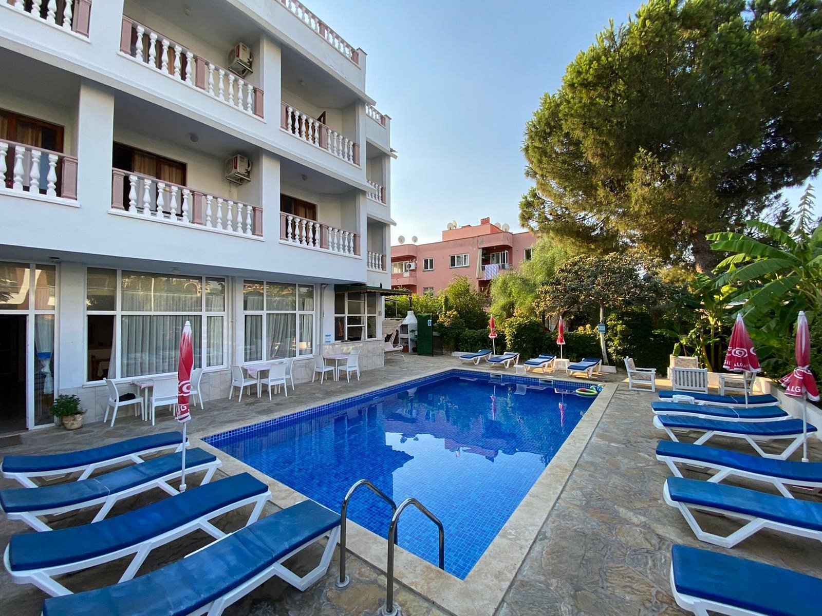Unver Hotel — Marmaris