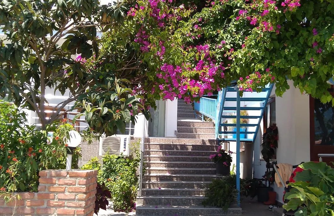 Akkum Gezer Motel photo 2