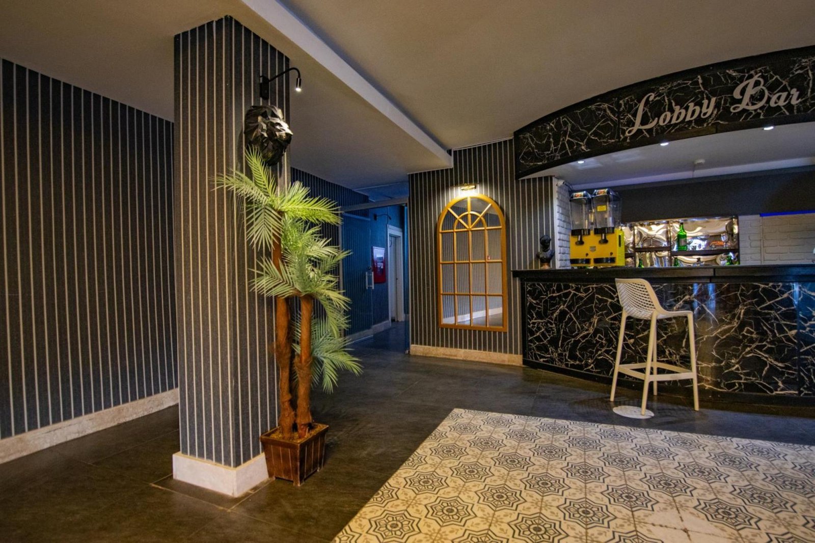 Point Beach Hotel photo 9