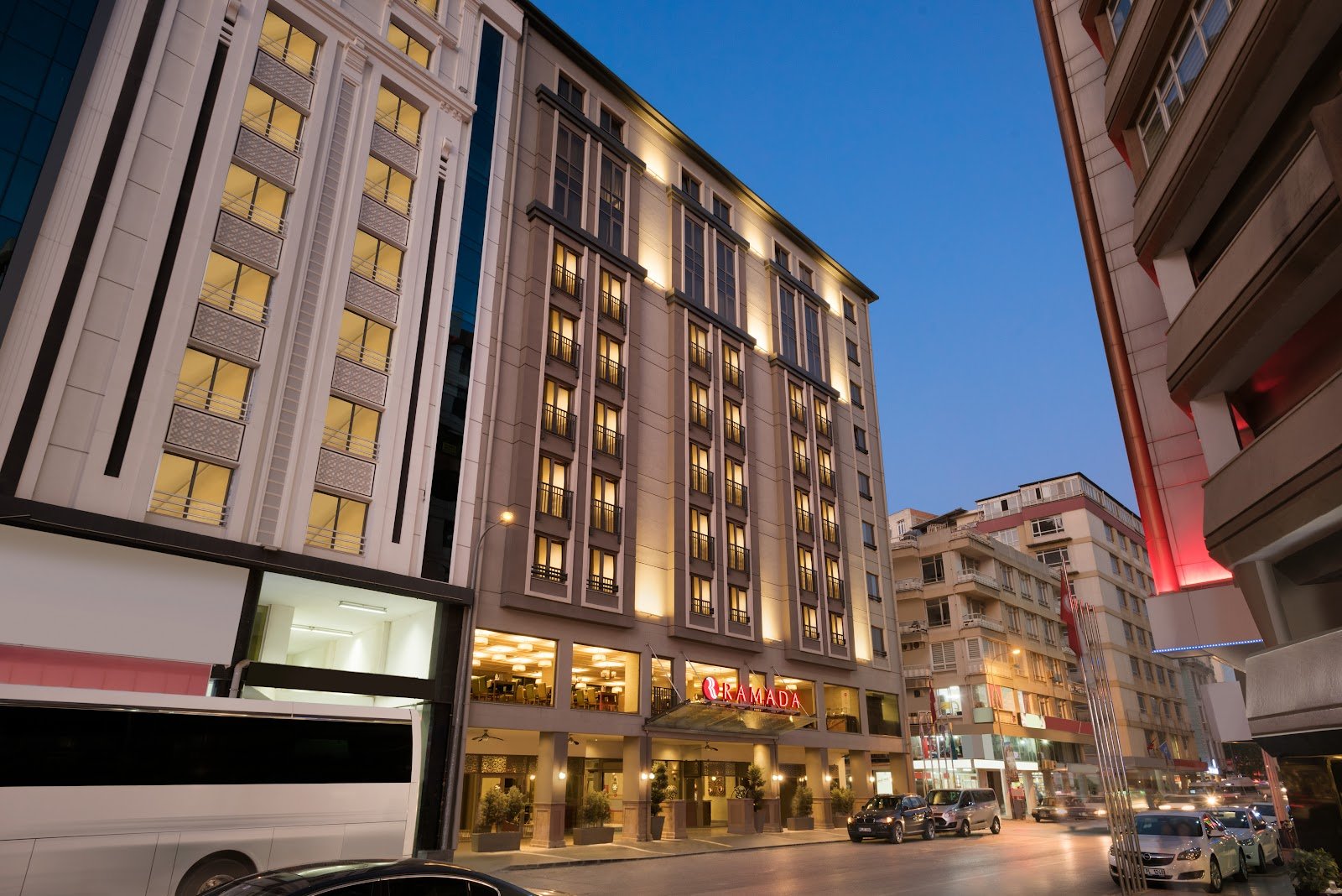 Ramada Hotel & Suites by Wyndham Adana — Adana