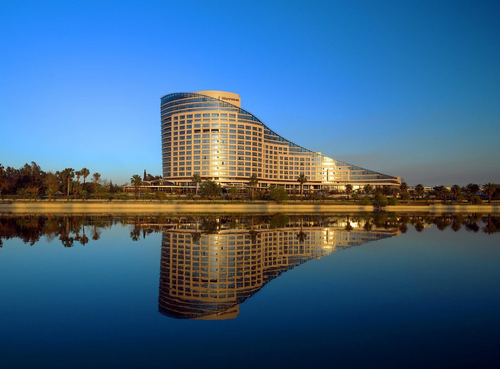 Sheraton Grand Adana Hotel — Adana