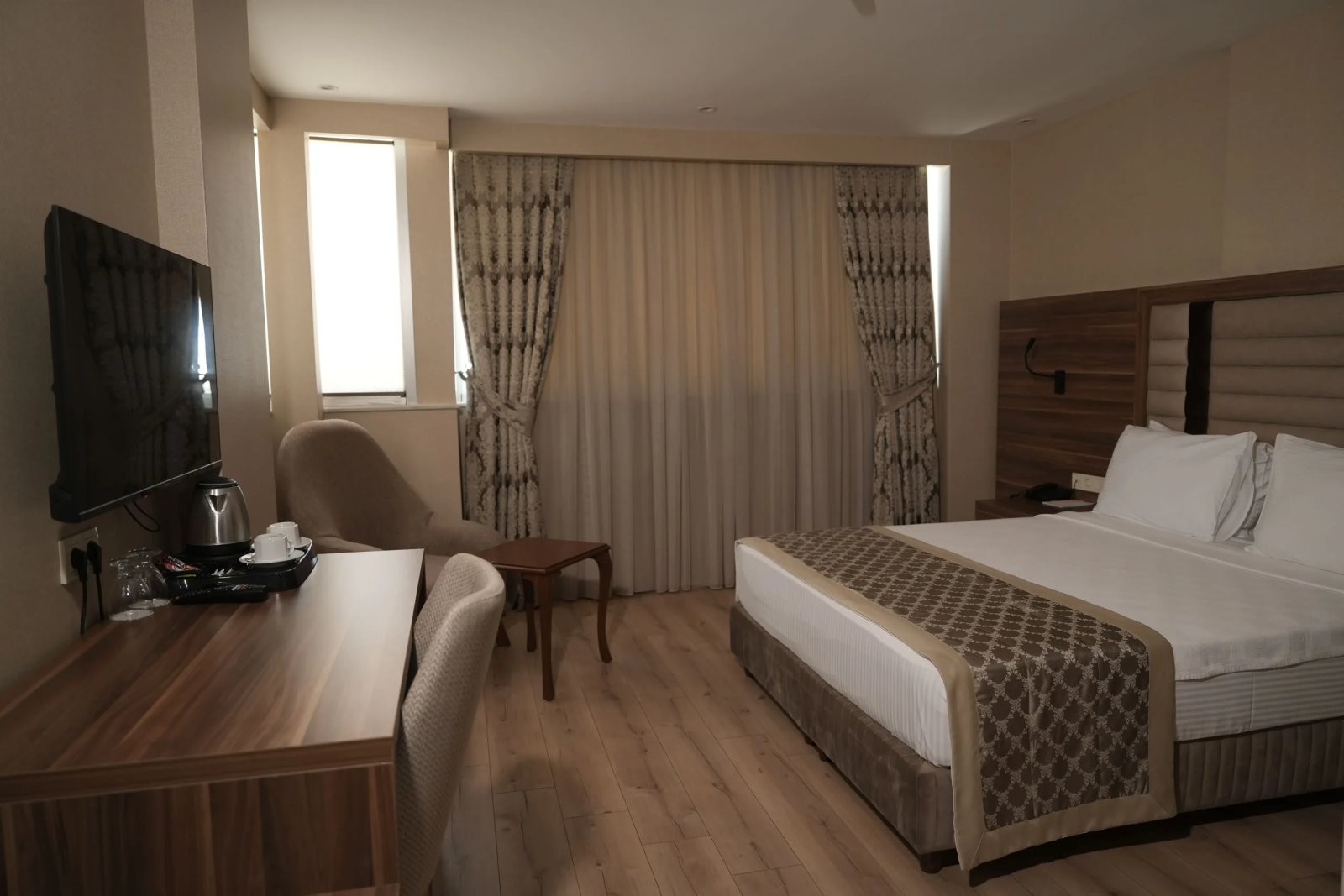 HOTEL ADANAVA photo 3