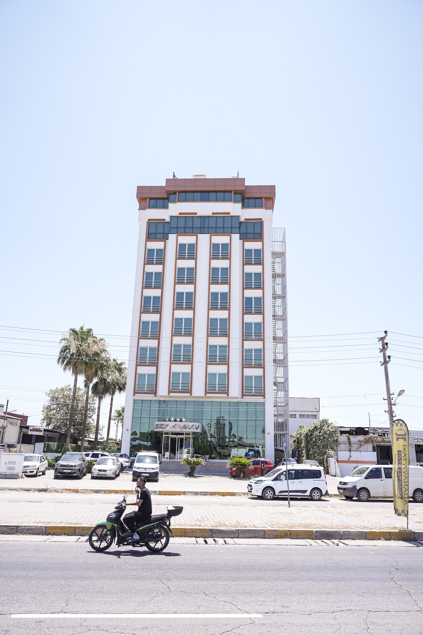 HOTEL ADANAVA photo 2