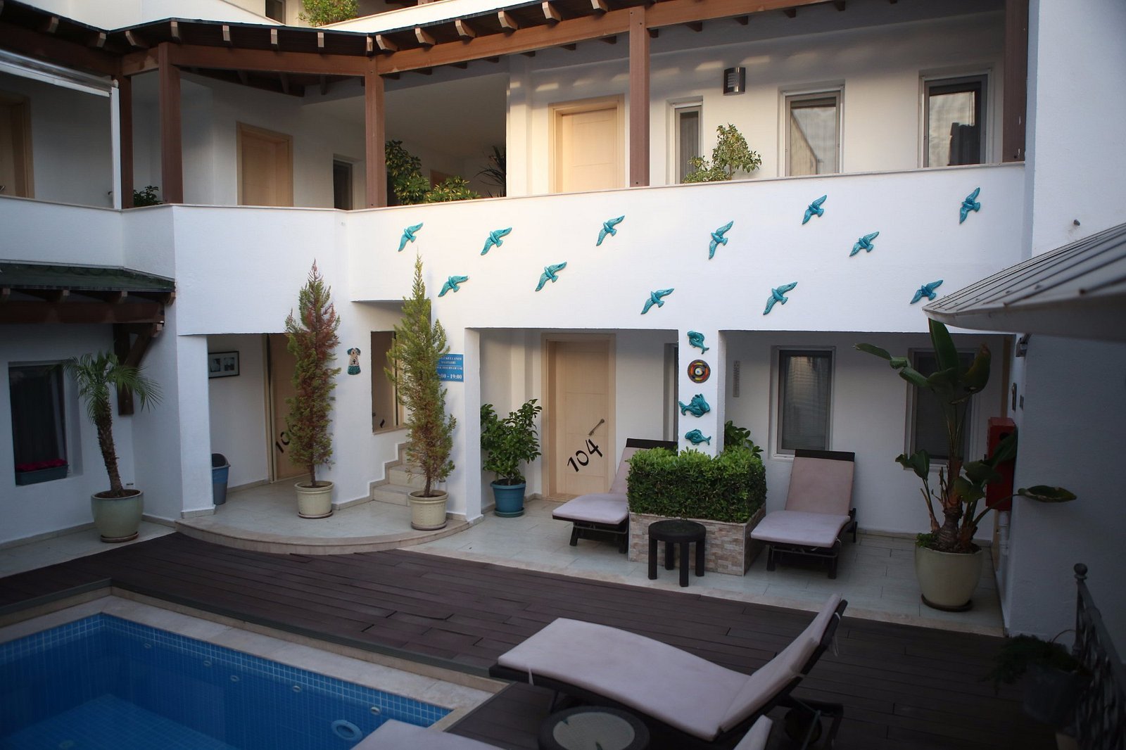 7 Art Feslegen Hotel By Egeos photo 2