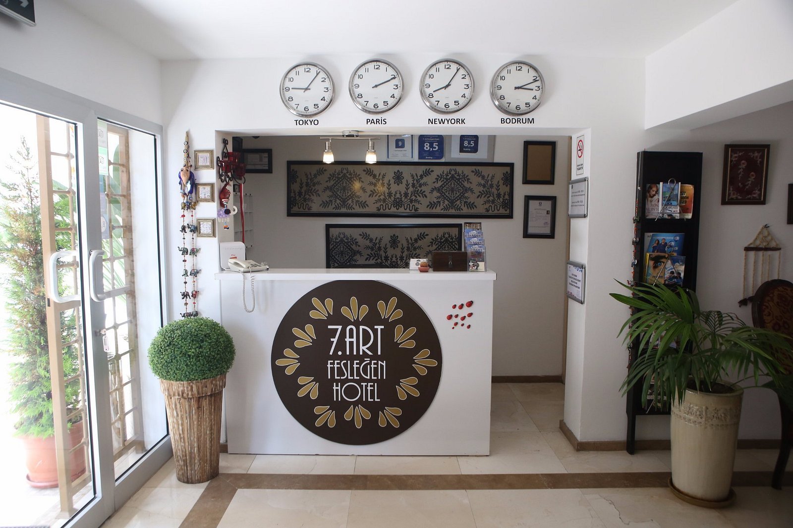 7 Art Feslegen Hotel By Egeos photo 4