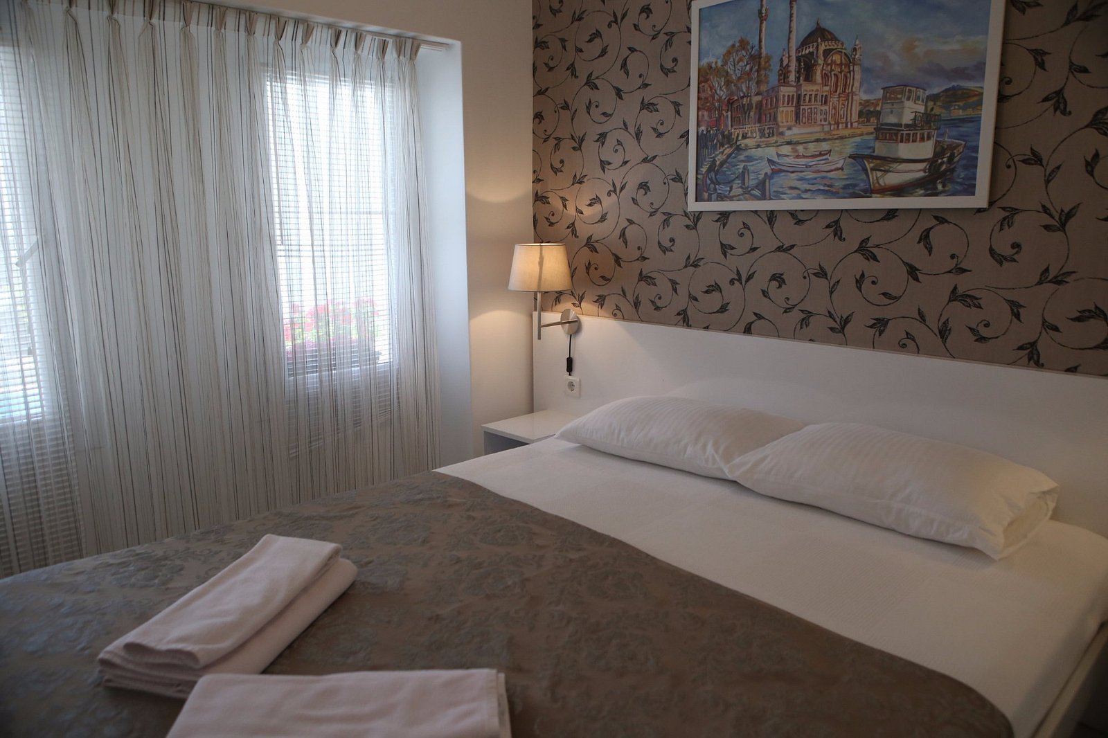 7 Art Feslegen Hotel By Egeos photo 12