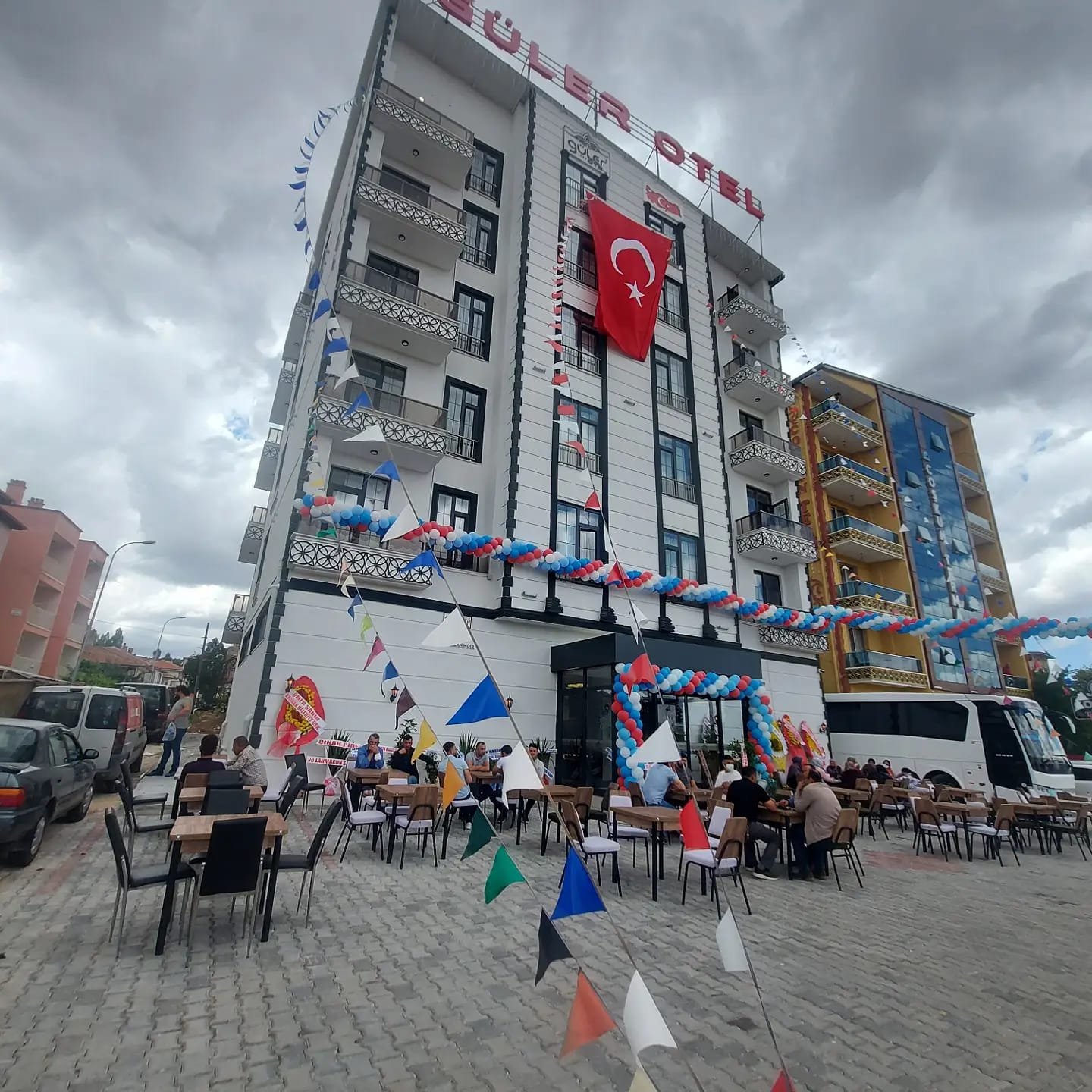 Coşkun Termal Apart Otel Villa Havuzlu Aile Daireleri — İhsaniye, Afyonkarahisar