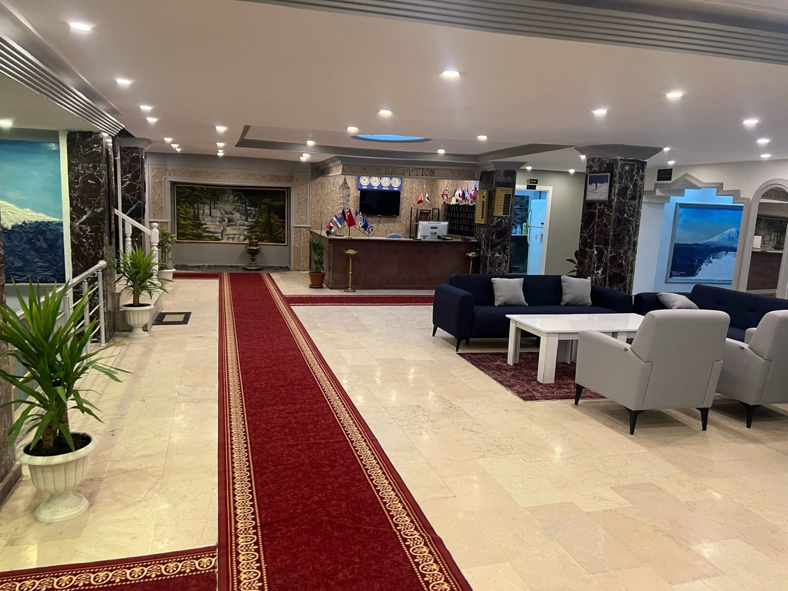 Hotel Ararat photo 2