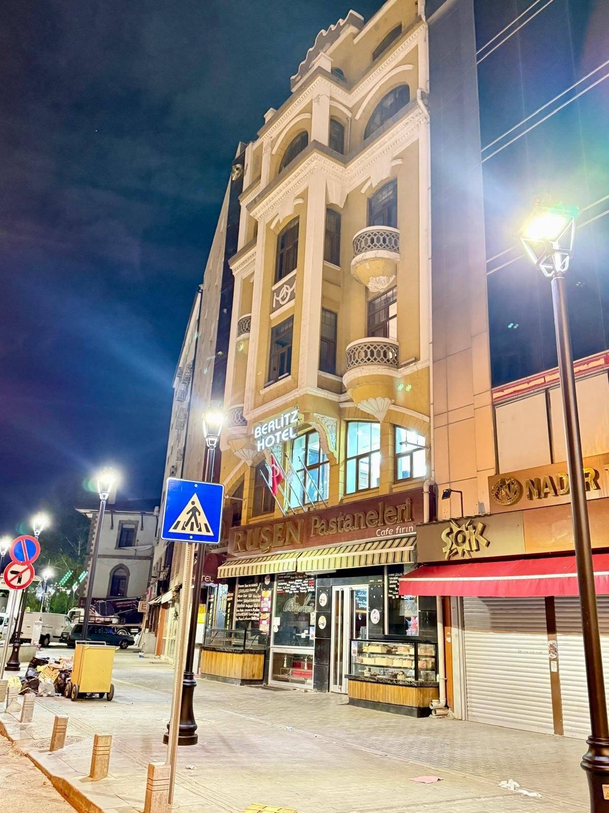 Berlitz Hotel photo 3
