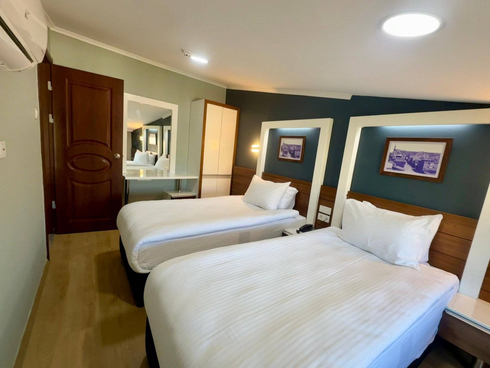 Berlitz Hotel photo 11