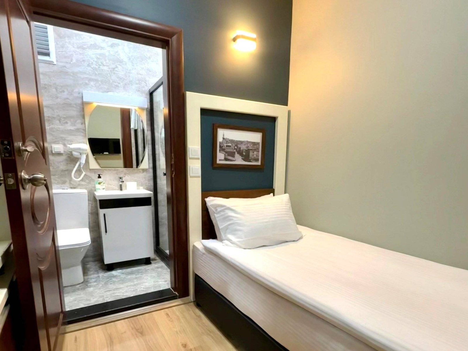Berlitz Hotel photo 12