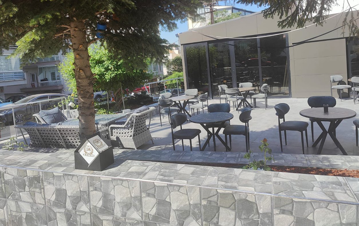 No 58 Hotel photo 2