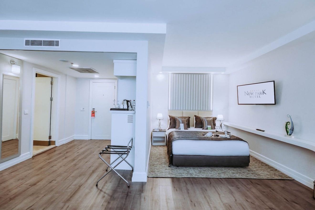 New Park Hotel photo 11