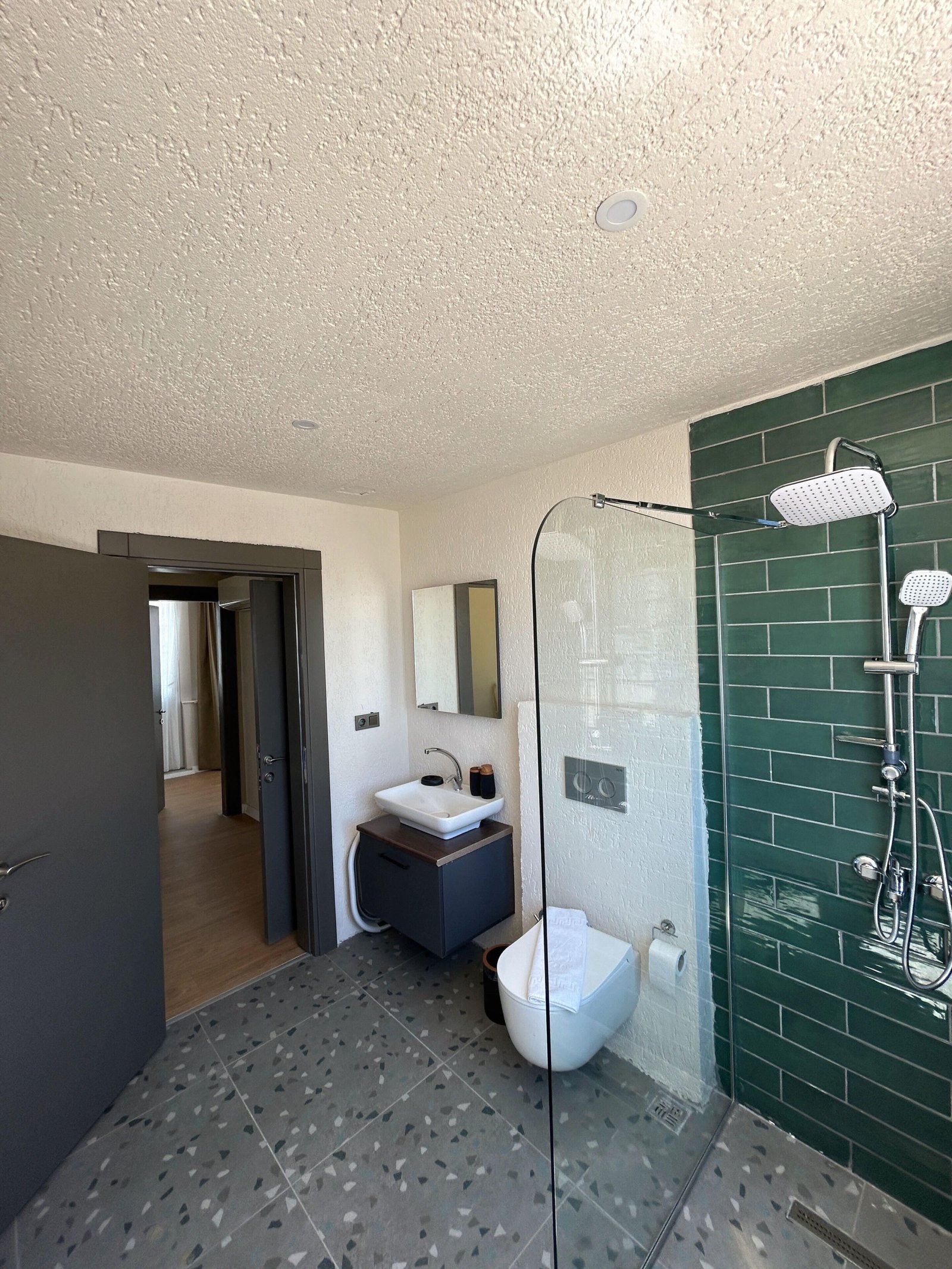 Loca Centre Suites photo 16