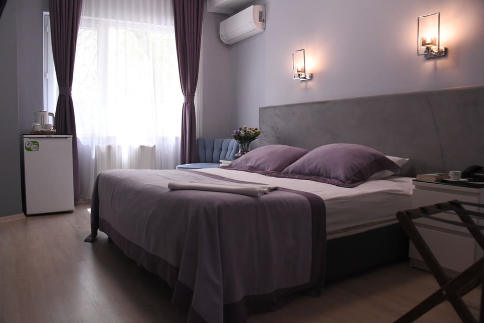 A Hotels & Suites photo 3