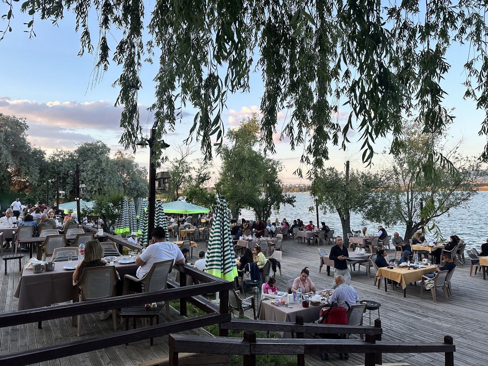 Club Bizim Çatı Otel & Restaurant — Gölbaşı, Ankara