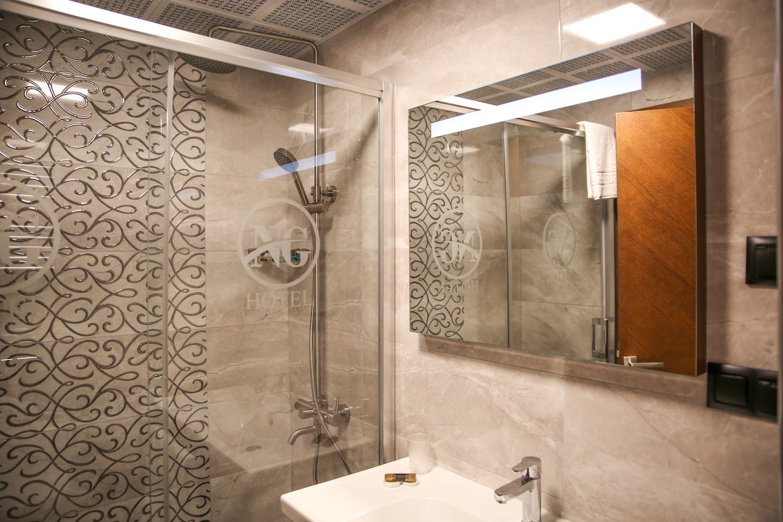 New Gate Hotel photo 7